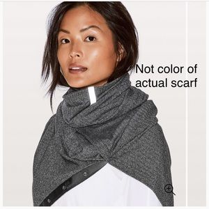 Lululemon Vinyasa Scarf - NWT - navy blue